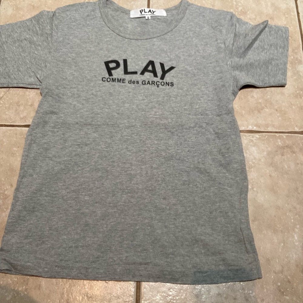 Comme des garçons tshirt